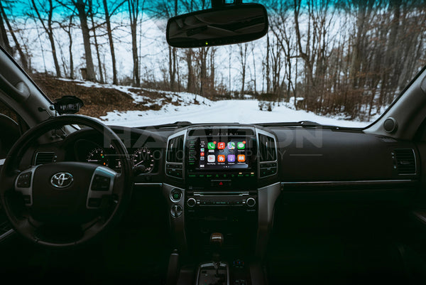 2015-2018 Land Cruiser Apple CarPlay Screen Inside the Vehicle